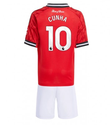 Manchester United Matheus Cunha #10 Hemmaställ Barn 2025-26 Kortärmad (+ Korta byxor)